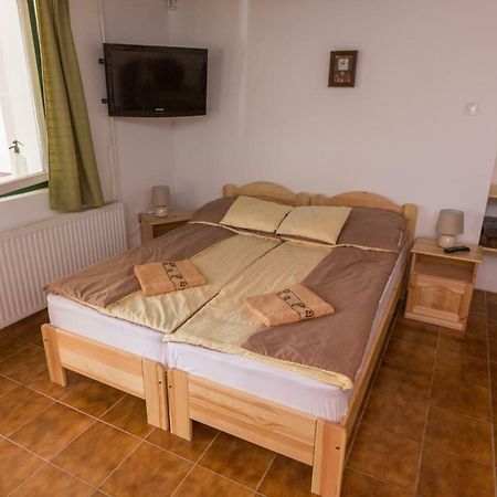 Gadoros Vendeghaz Hotel Egerszalók Eksteriør billede