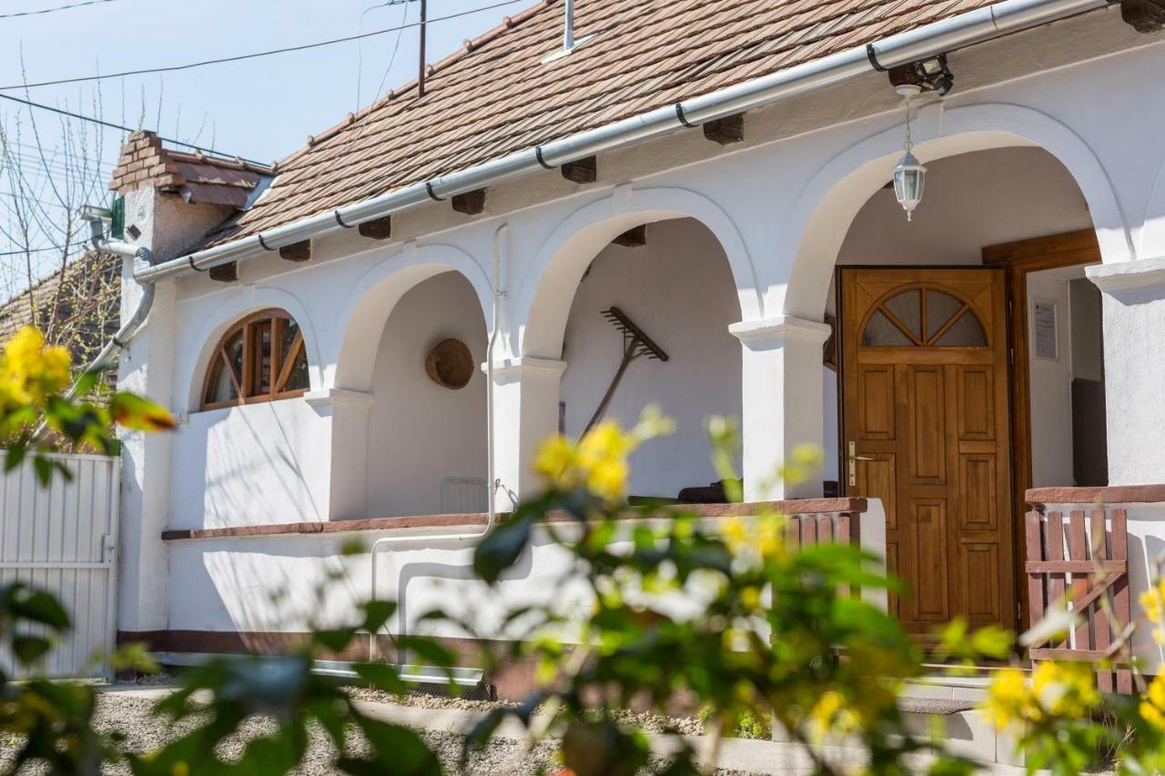 Gadoros Vendeghaz Hotel Egerszalók Eksteriør billede